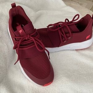 Rust sneakers,woman’s size 6 brand ne with tags mesh never worn